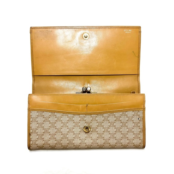 Vintage Celine Logo Wallet - Picture 6 of 13